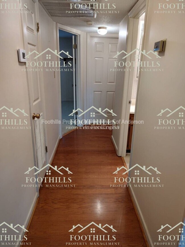 Building Photo - 2105 Portside Way