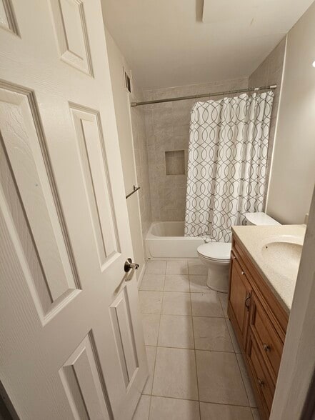 Building Photo - 25 Sweetgum Ln