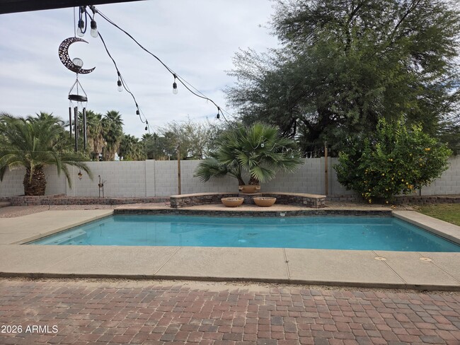 Building Photo - 7809 S 18th Way