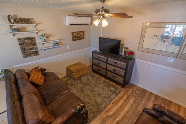 Building Photo - 26986 E Florence-Kelvin Hwy