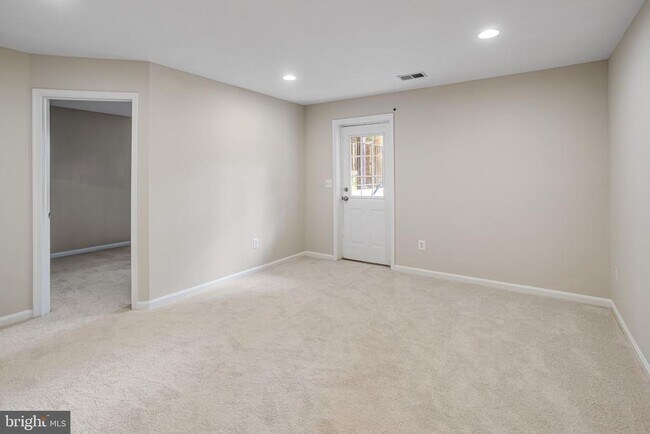 Building Photo - 15519 Exmore Ct