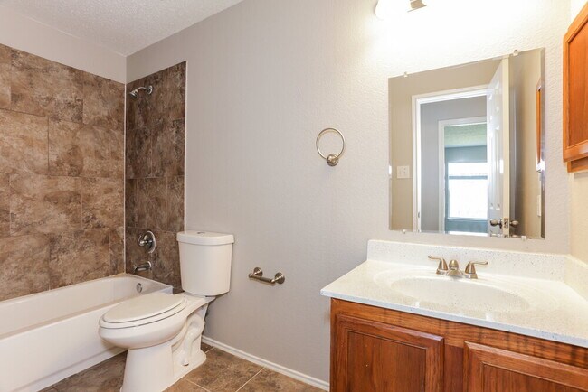 Building Photo - 4941 Winding Trail