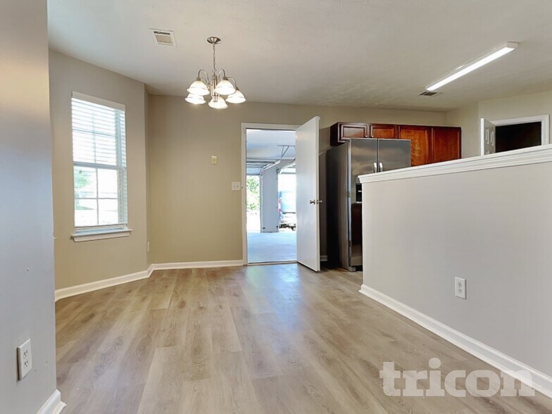 Building Photo - 70 Emerson Trail