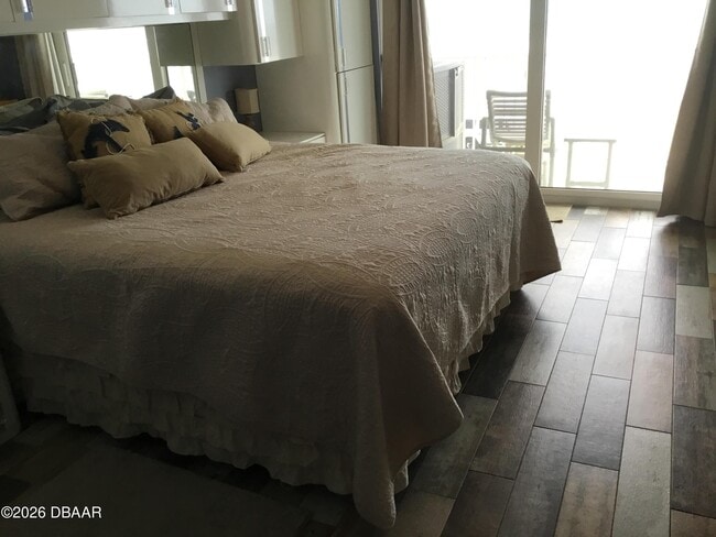 Building Photo - 1571 S Atlantic Ave