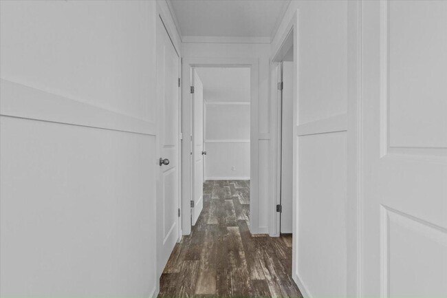 Building Photo - 16831 Oak Leaf Ct