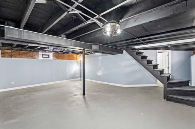 Building Photo - 32 166th Pl