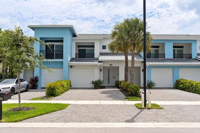 Building Photo - Frederick Isles Townhomes - Delray Beach