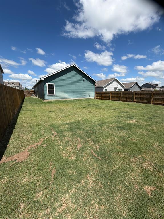 Building Photo - 109 High Hill Cv