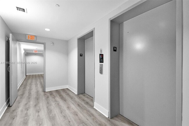 Building Photo - 601 NE 23rd St