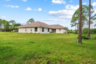 Building Photo - 16931 78th Rd N
