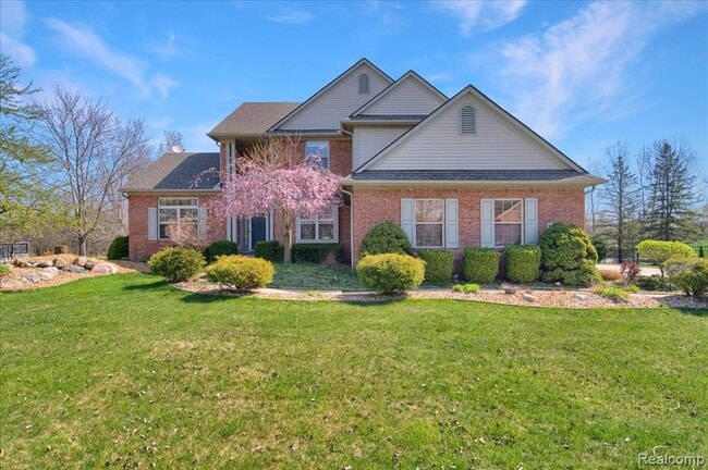 Primary Photo - 2565 River Woods Dr N