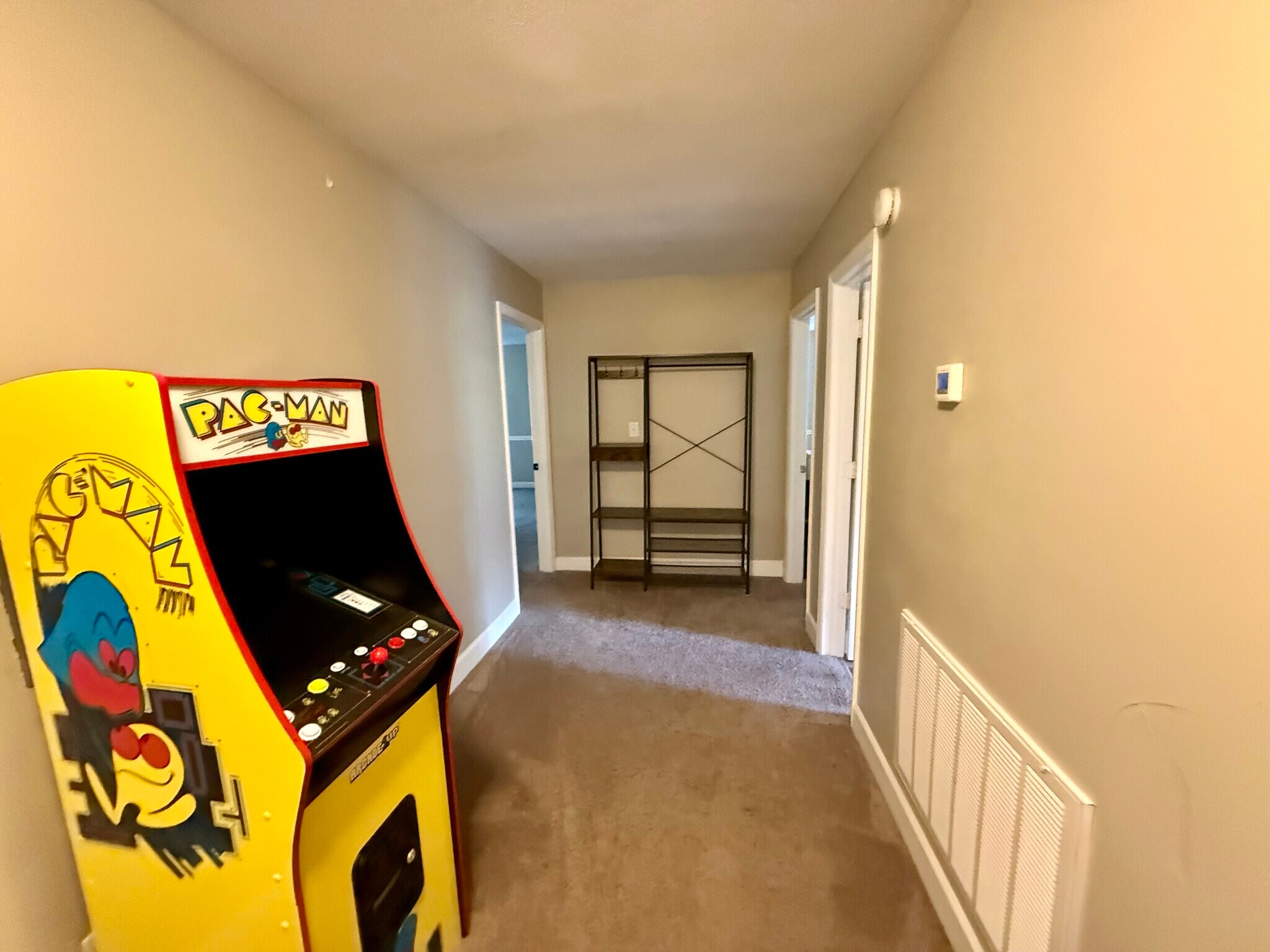 Building Photo - 160 Whitwood Cir