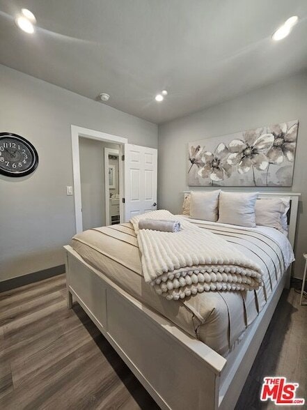 Building Photo - 1559 1/2 S Harvard Boulevard Unit