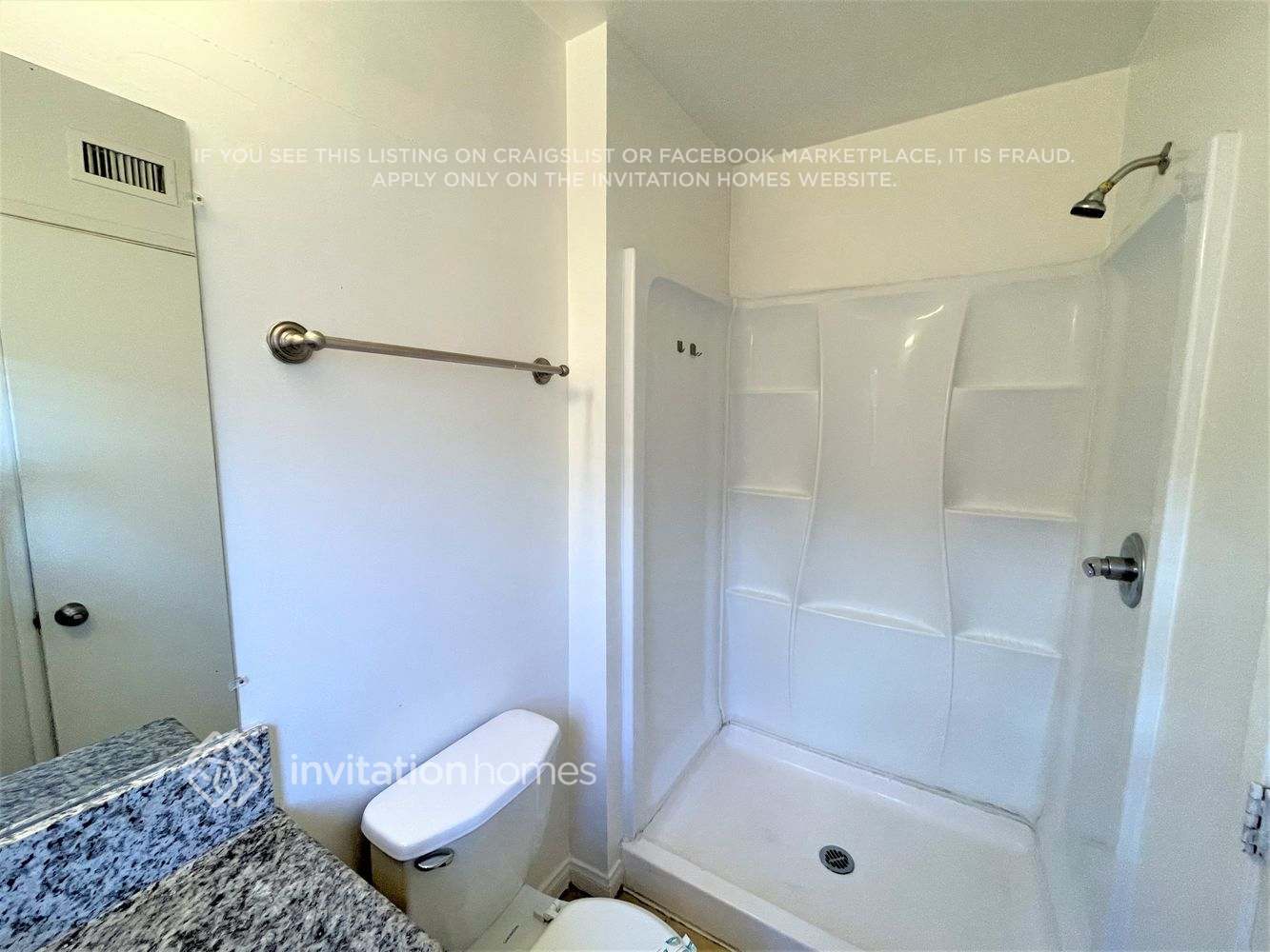 Building Photo - 16455 Ludlow St