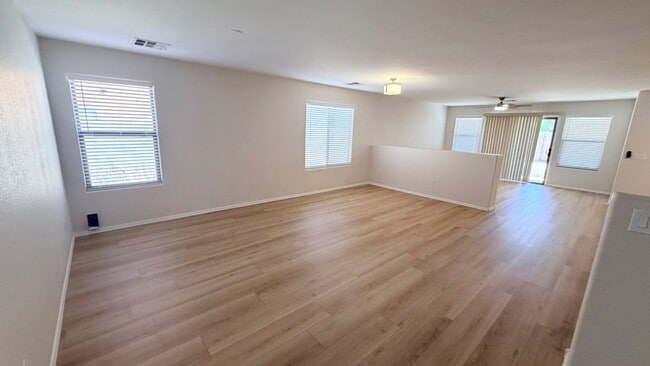 Building Photo - 45677 W Ranch Rd