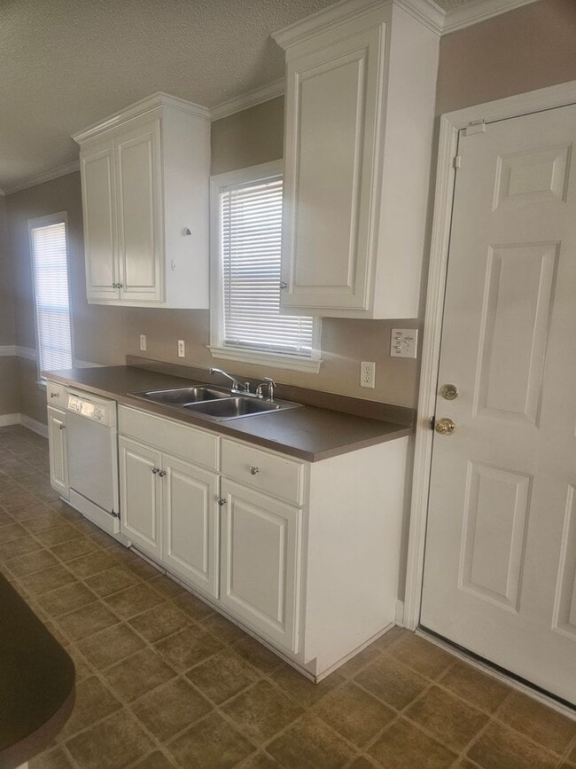 Building Photo - 203 A S Harding Drive