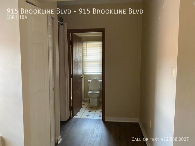 Building Photo - 915 Brookline Blvd