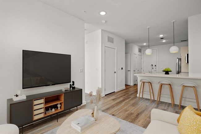 Building Photo - 6324 N Lamar Blvd