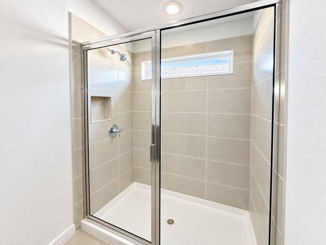 Building Photo - 4540 Orchard View Aly
