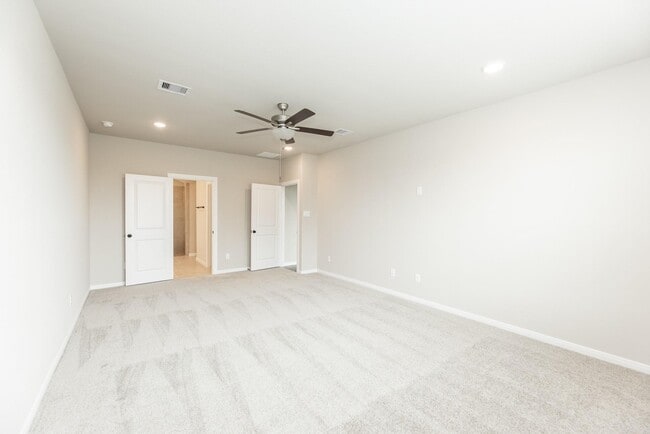 Building Photo - 30338 Tall Fescue Dr