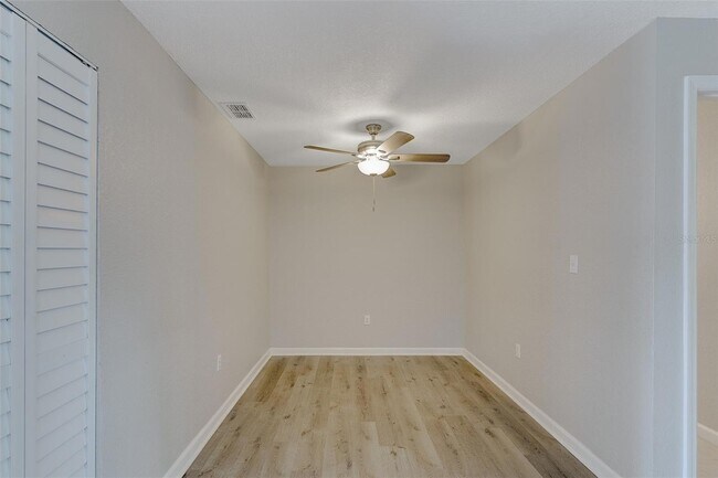 Building Photo - 12293 Sailwinds Dr