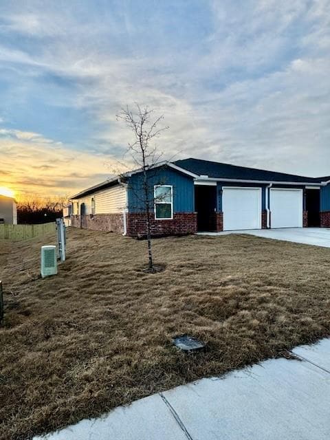 Building Photo - 3410 SW Adoration St