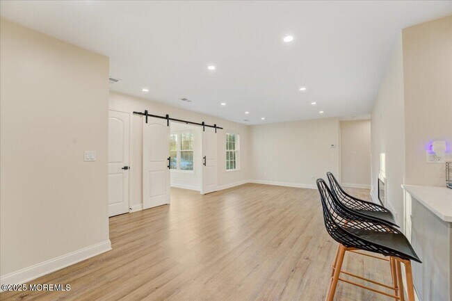 Building Photo - 152 Frontier Way