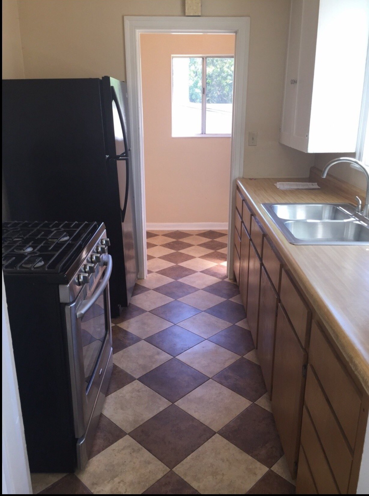 Kitchen - 706 9th St