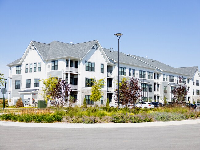 Building Photo - 14820 Wallin Dr