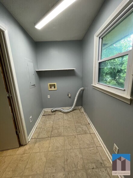 Building Photo - 5566 Rock Garden Ct NW