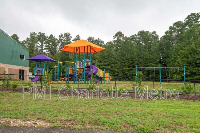 Building Photo - 9707 Mallard Glen Dr