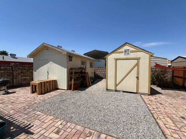 Building Photo - NICE HOME IN THE FOOTHILLS!