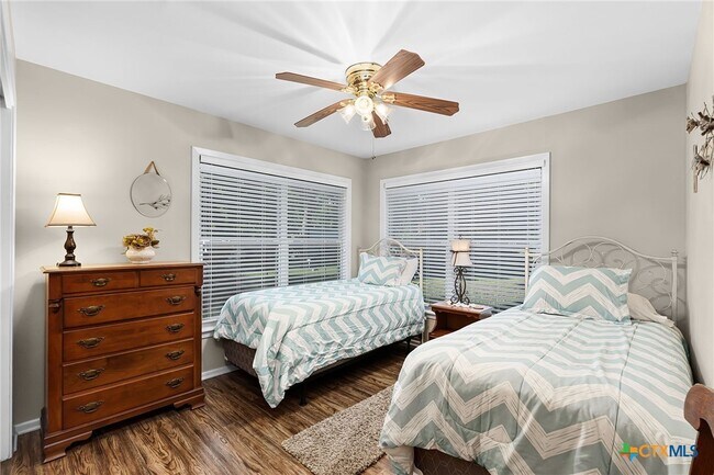 Building Photo - 2052 Gruene Rd