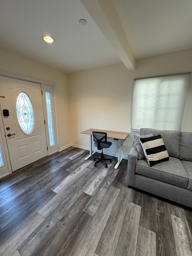 Building Photo - 3935 Inglewood Blvd