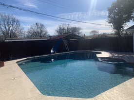 Pool and backyard - 2312 Anders Dr