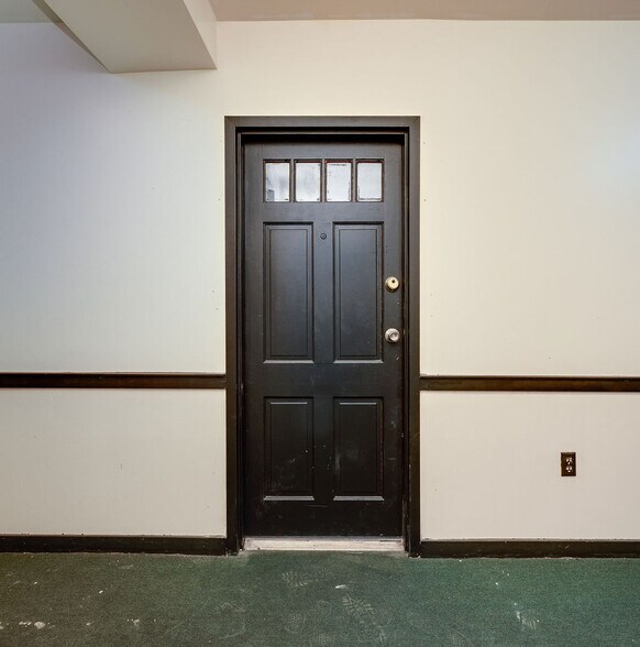 Primary Photo - 500 Walnut St