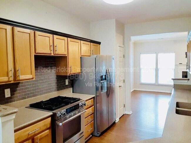 Building Photo - 12358 Swan Wings Pl