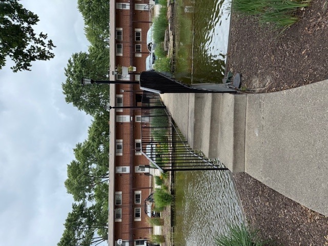 Building Photo - 1500 Busse Rd