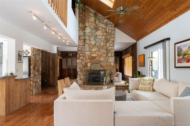 Building Photo - 224 Last Rd