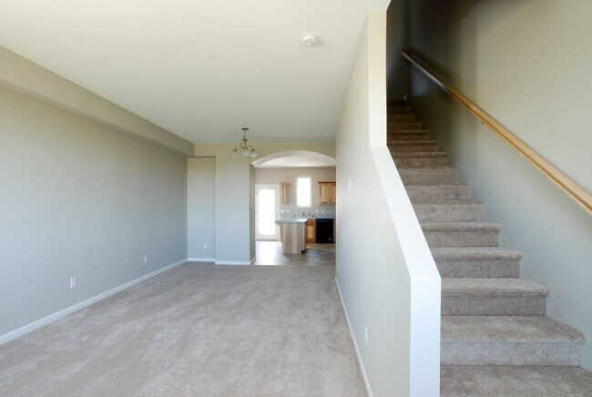 Building Photo - 3163 Sullivan Lp