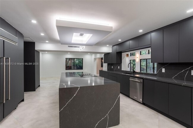 Building Photo - 6525 SW 133rd Dr