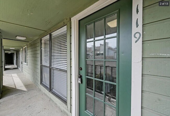 Building Photo - 6108 Abrams Rd