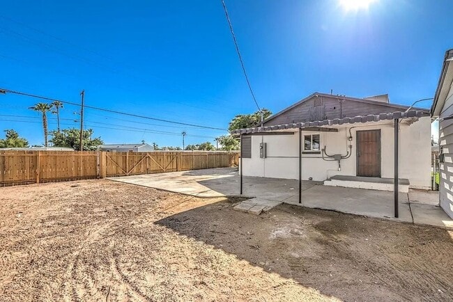 Building Photo - Coming Soon! 3bed 2 bath plus Casita HUGE LOT for all your RV & recreational storage needs