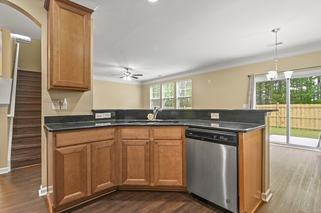 Building Photo - 363 Sanctuary Park Dr
