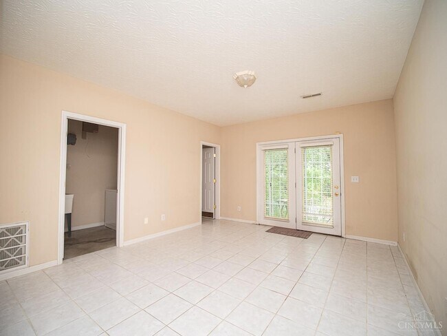 Building Photo - 2515 Ravine St