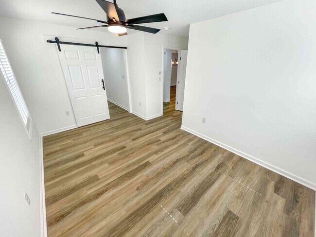 Building Photo - Beautiful 3BR Home Near Mozley Park!