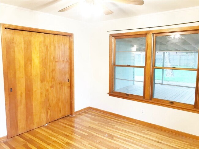 Building Photo - 1808 Princeton Ave