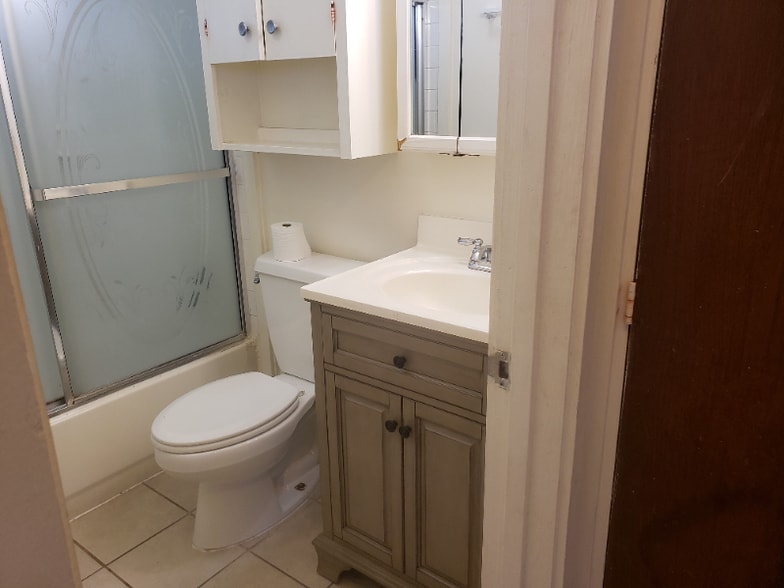 Building Photo - 1506 Kaumualii St