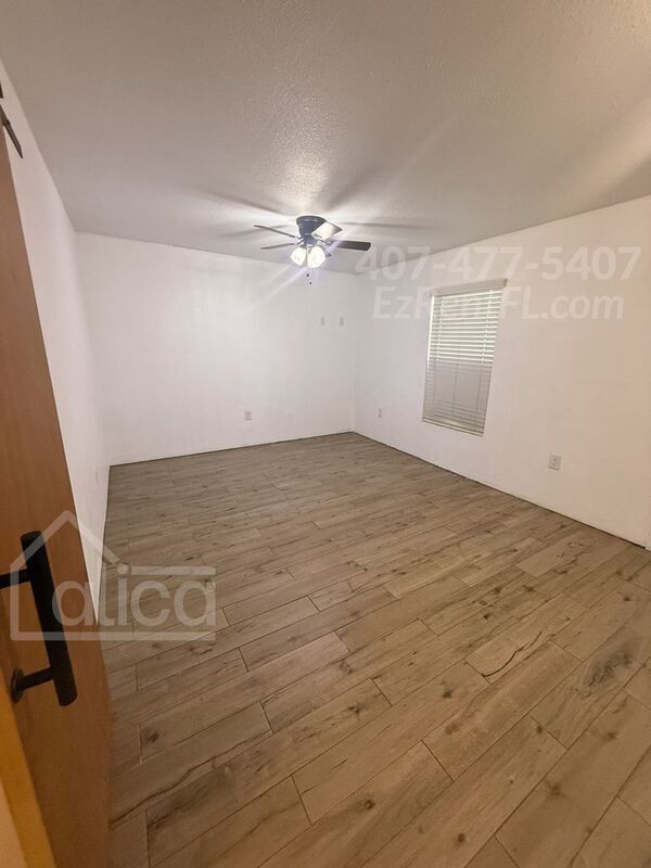 Building Photo - 1143 Madura Dr