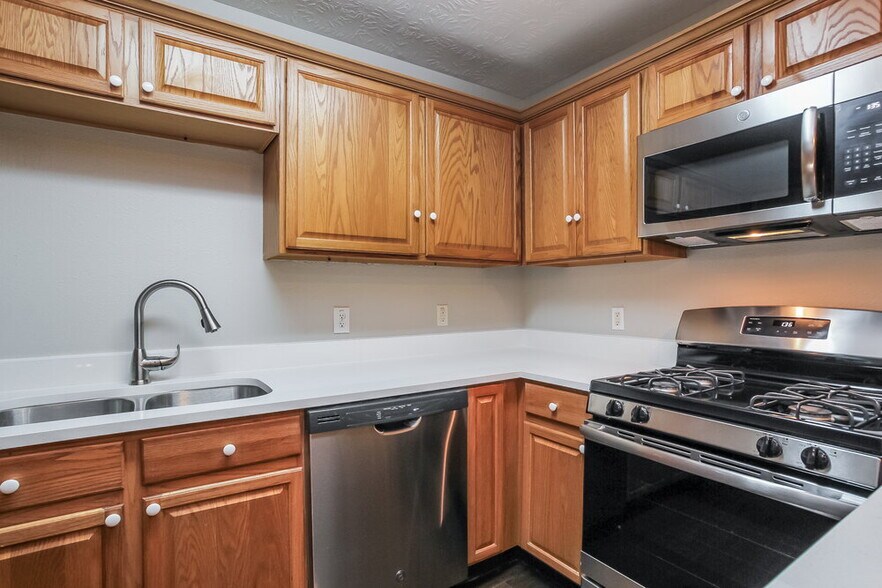 Building Photo - 22215 Nobles Crossing Dr